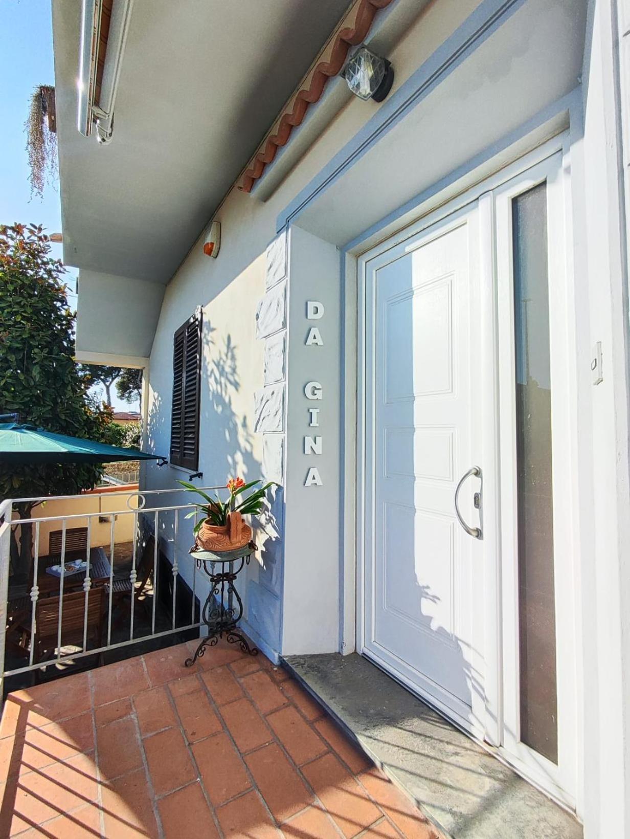 A Casa Di Gina Apartment Rosignano Solvay Luaran gambar